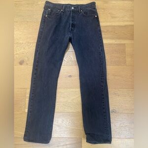 Levi's womens Dark Denim vintage 501 straight leg jeans. Closest to size 6. VGUC